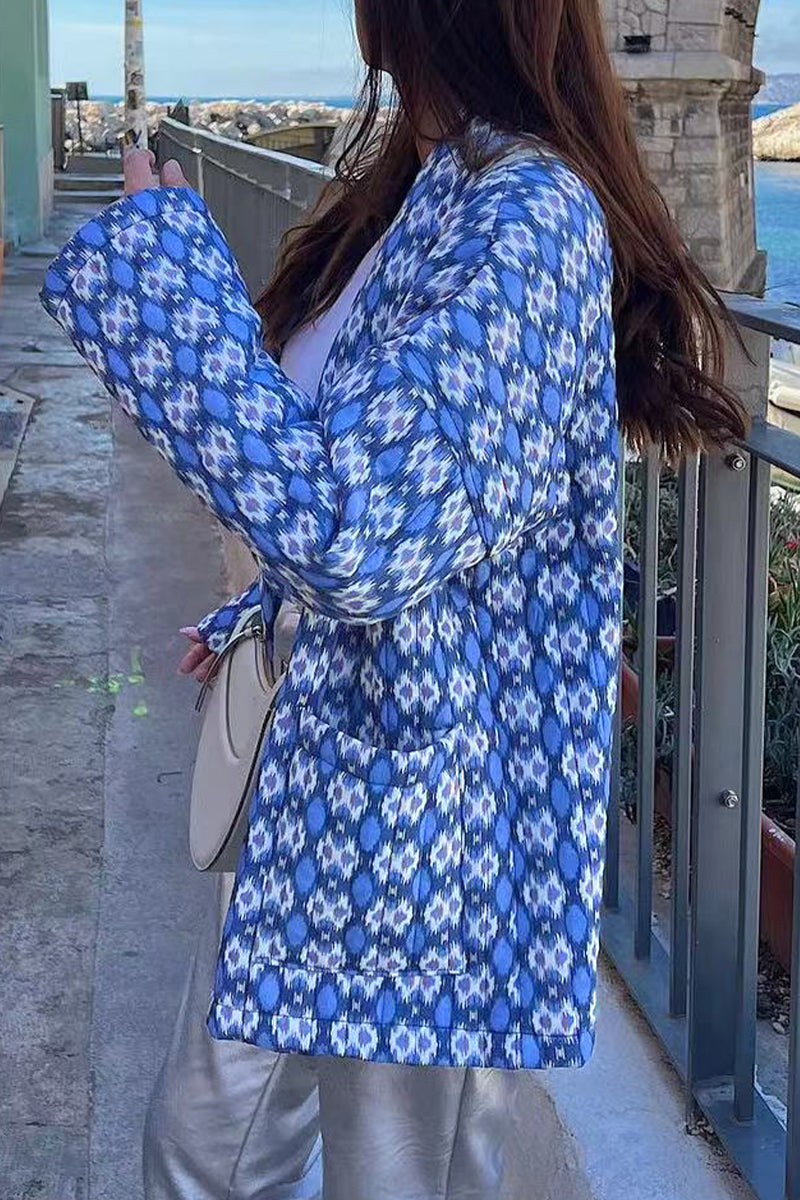 Elegante cárdigan con cuello de bolsillo y parches geométricos