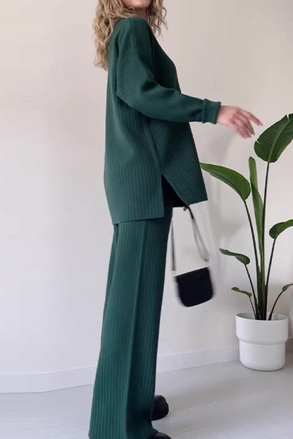 Conjunto informal de dos piezas con cuello en V, manga larga y botones lisos
