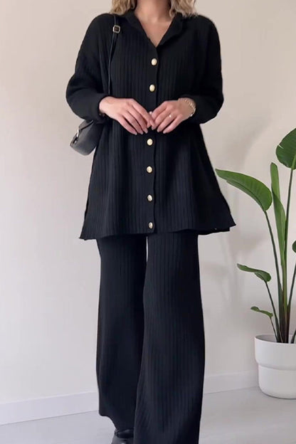 Conjunto informal de dos piezas con cuello en V, manga larga y botones lisos