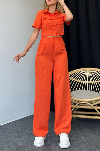 Conjunto informal de dos piezas con botones sólidos, cuello vuelto y manga corta