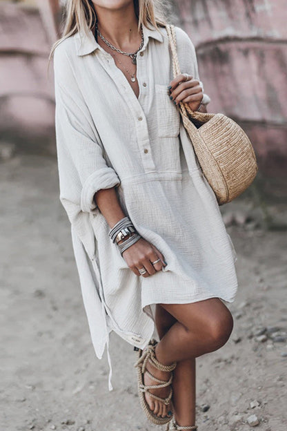 Vestido camisero informal de color liso con cordón ajustable y bolsillo con cuello vuelto