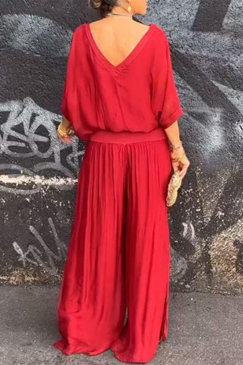 Conjunto informal de dos piezas con escote en V, media manga y espalda descubierta, color liso