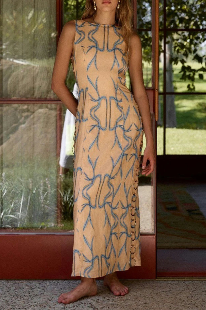 Vestidos casuales con falda de un solo paso, con accesorios geométricos de metal sólido y decoración, sin espalda y cuello redondo