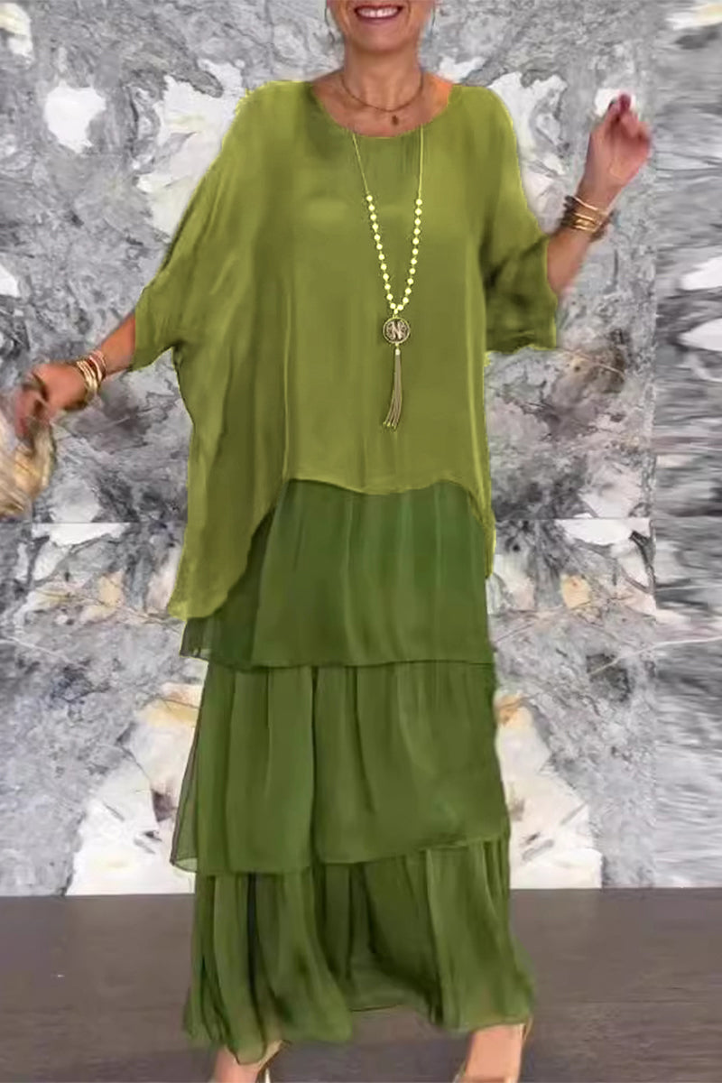 Elegantes vestidos irregulares con cuello redondo y volantes en contraste liso