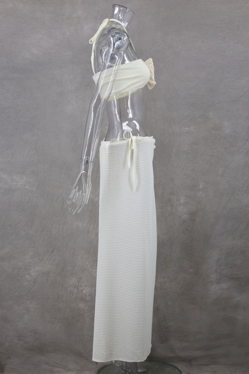Conjunto de tres piezas sexy de vendaje sólido, sin espalda, con abertura y cuello halter, sin mangas