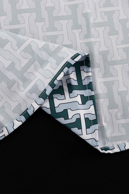 Conjunto informal de dos piezas con cuello vuelto, manga larga y estampado geométrico diario en contraste
