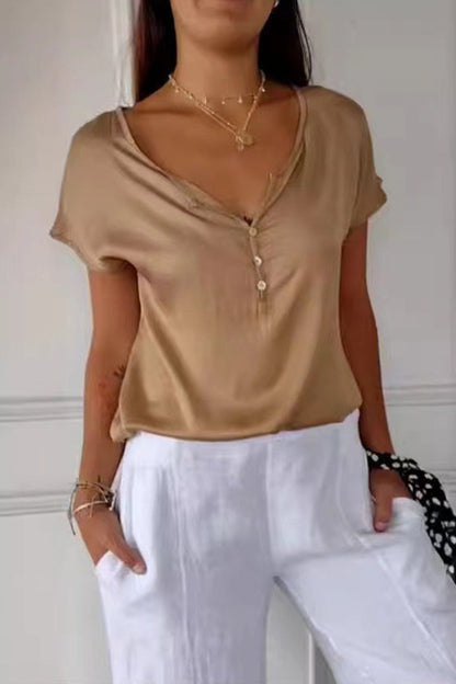 Camisetas casuales de cuello en V con botones de color liso para uso diario