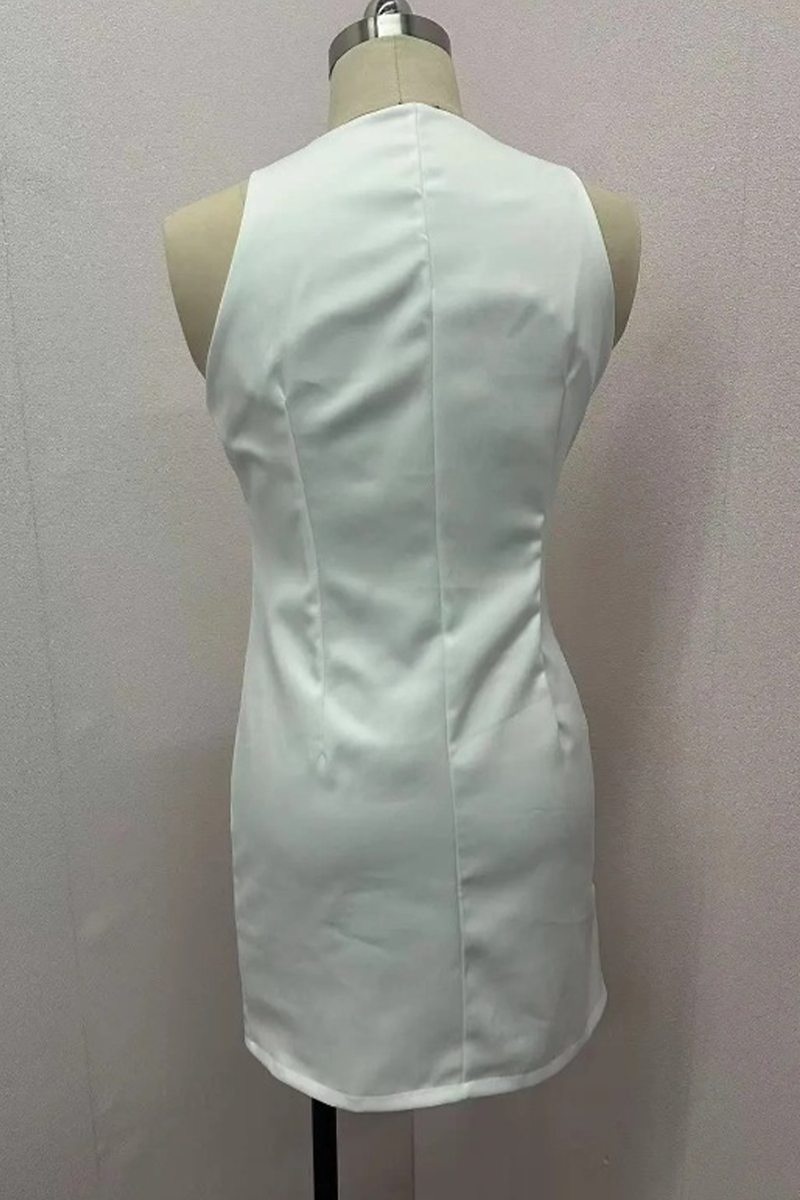 Vestidos de falda cruzada con cuello redondo y botones de colores lisos de celebridades diarias