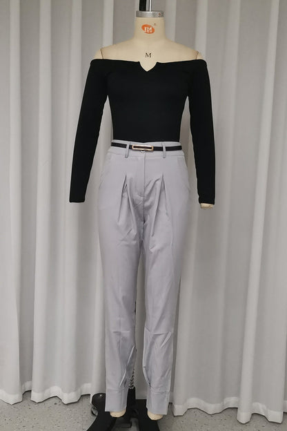 Conjunto informal de dos piezas con hombros descubiertos, manga larga y bolsillos de color liso para calle