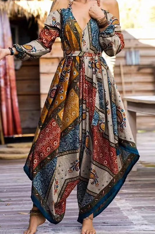 Mono holgado informal de calle con estampado de tótem nacional y cuello en V