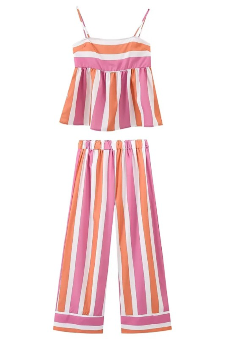 Conjunto informal de dos piezas con cuello cuadrado y estampado de rayas en contraste