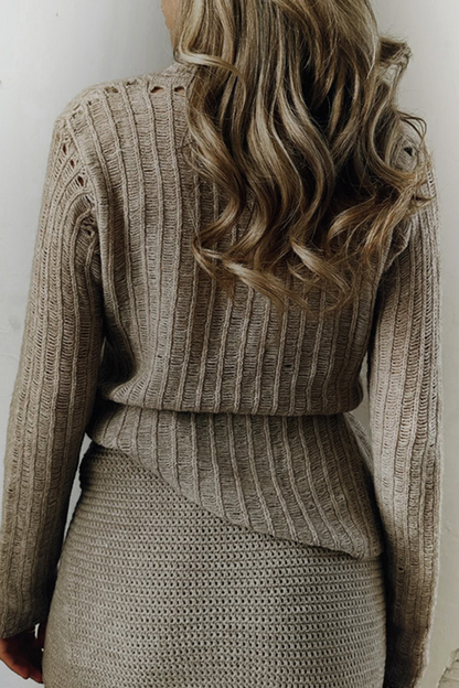 Suéteres casuales de color sólido con botones desgastados y huecos con cuello vuelto