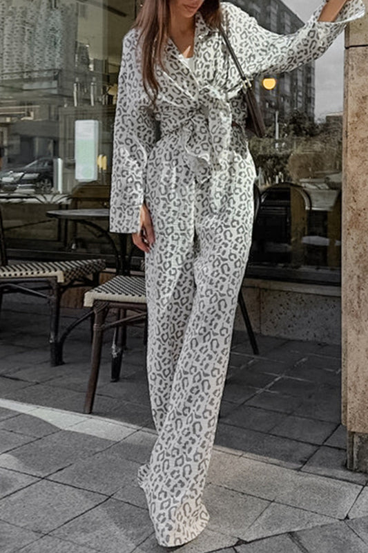 Conjunto informal de dos piezas con cuello vuelto, manga larga y estampado de leopardo estilo patchwork para la calle