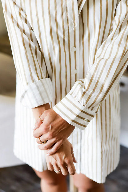 Vestidos camiseros casuales con cuello vuelto, hebilla y estampado de rayas