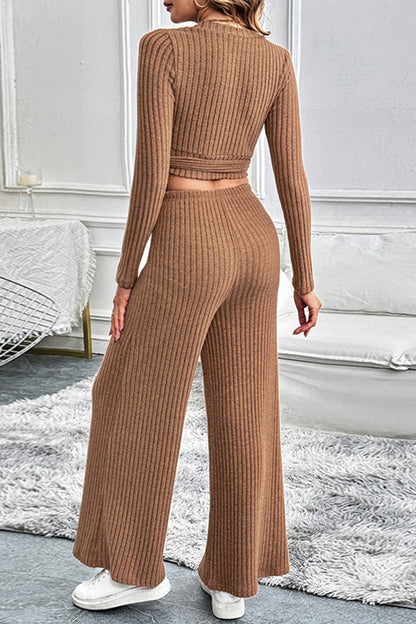 Conjunto informal de dos piezas con cuello en V, manga larga y cordones