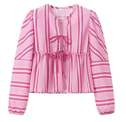 Pantalones cortos y blusa de rayas