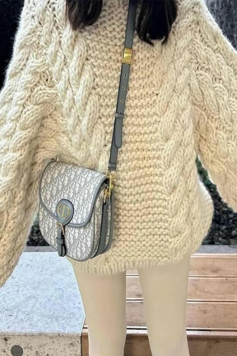 Suéteres casuales de cuello redondo con tejido liso (3 colores)