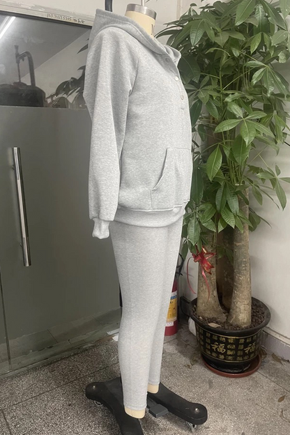 Conjunto informal de tres piezas con capucha y manga larga con botones (10 colores)