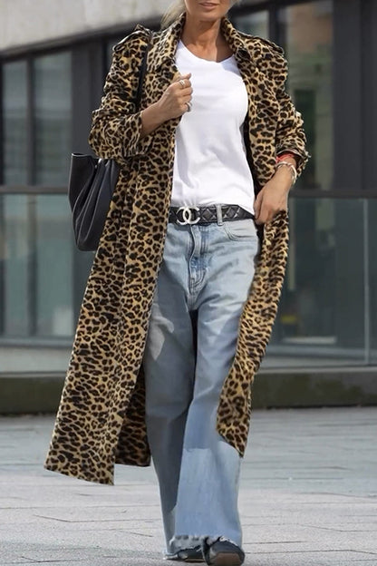 Prendas de abrigo informales con cuello vuelto y estampado de leopardo y patchwork