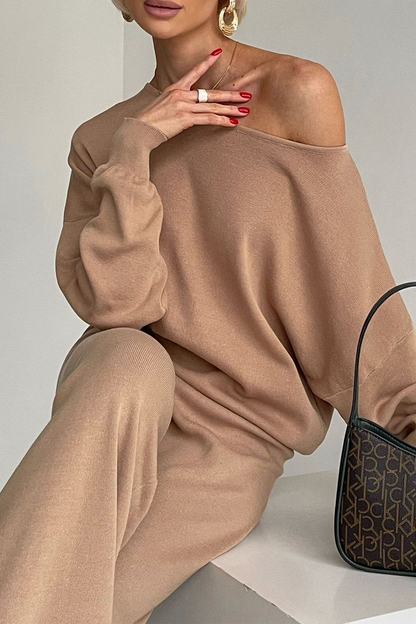 Conjunto informal de dos piezas con cuello oblicuo irregular y manga larga (3 colores)