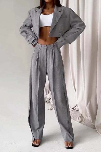 Conjunto informal de dos piezas con botones y cuello vuelto, manga larga
