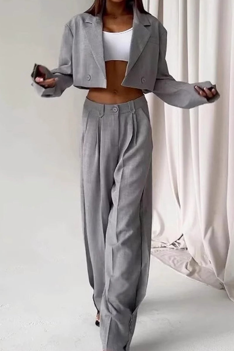 Conjunto informal de dos piezas con botones y cuello vuelto, manga larga