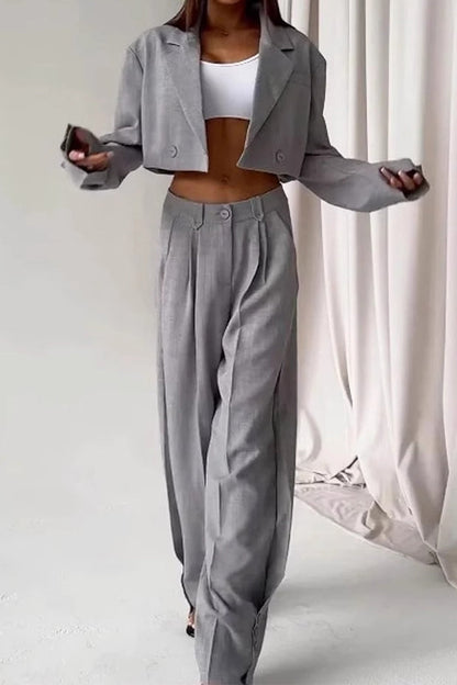 Conjunto informal de dos piezas con botones y cuello vuelto, manga larga