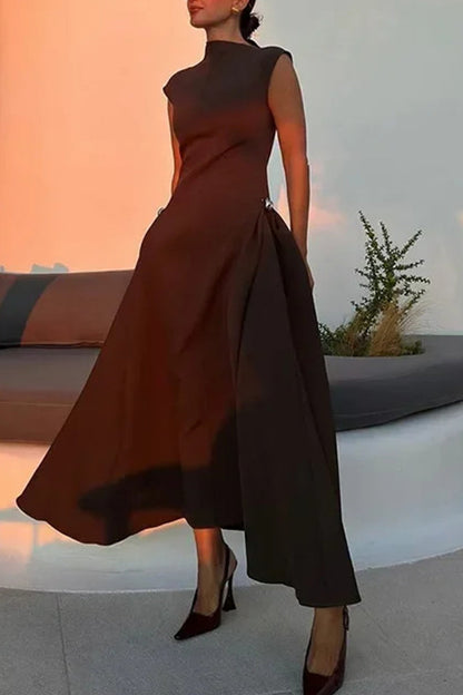Elegantes vestidos de línea A con cuello alto fruncido
