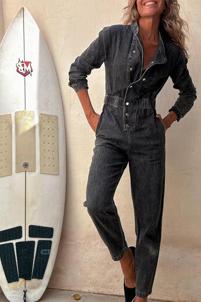 Mono vaquero informal de color liso con bolsillo desgastado y hebilla, cuello redondo, manga larga y corte regular