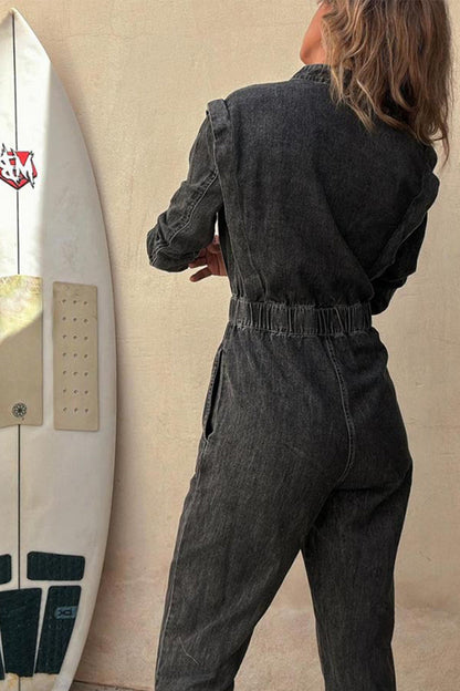 Mono vaquero informal de color liso con bolsillo desgastado y hebilla, cuello redondo, manga larga y corte regular