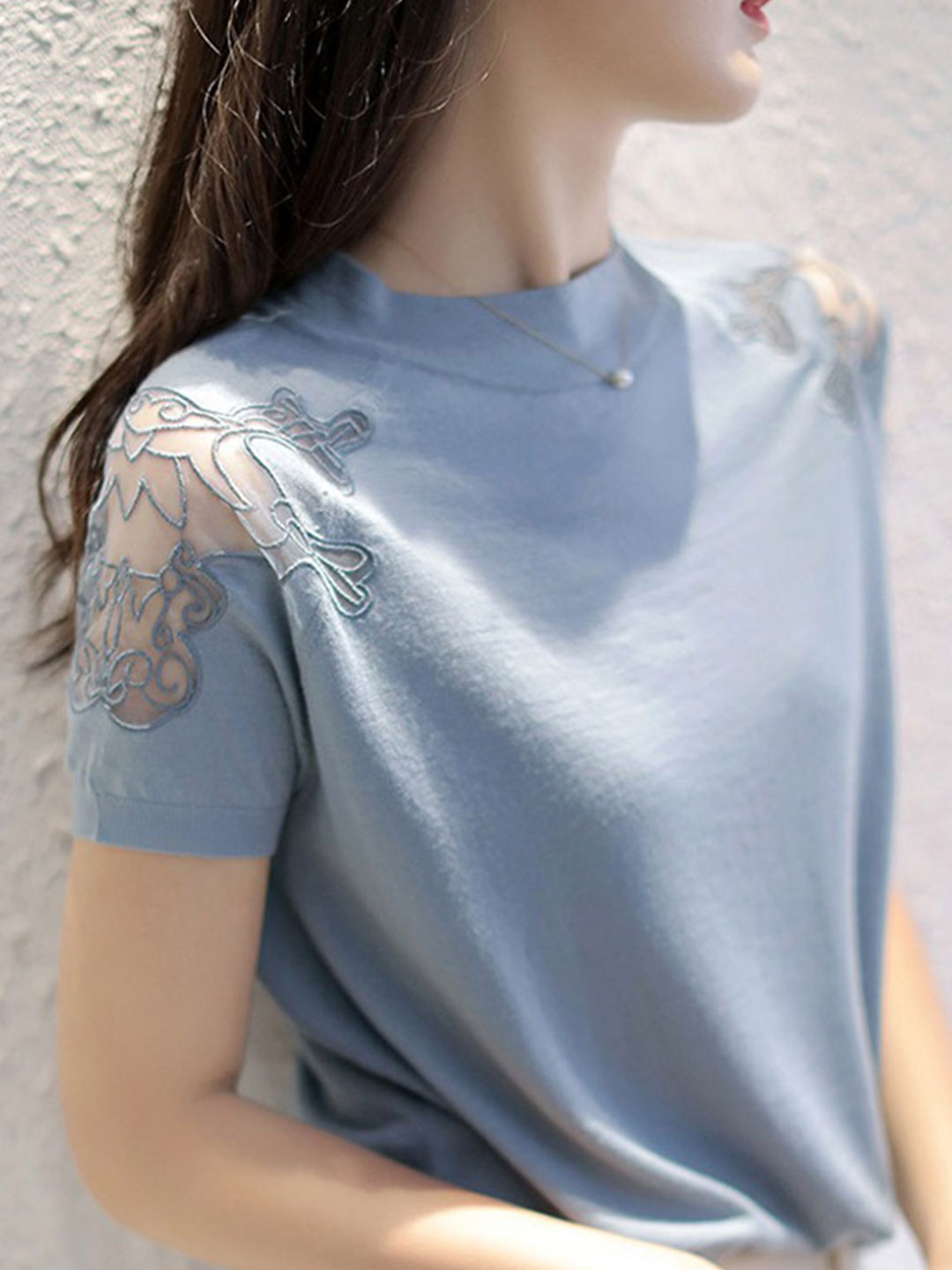 Julia Retro Embroidered Mesh Lace Blouse