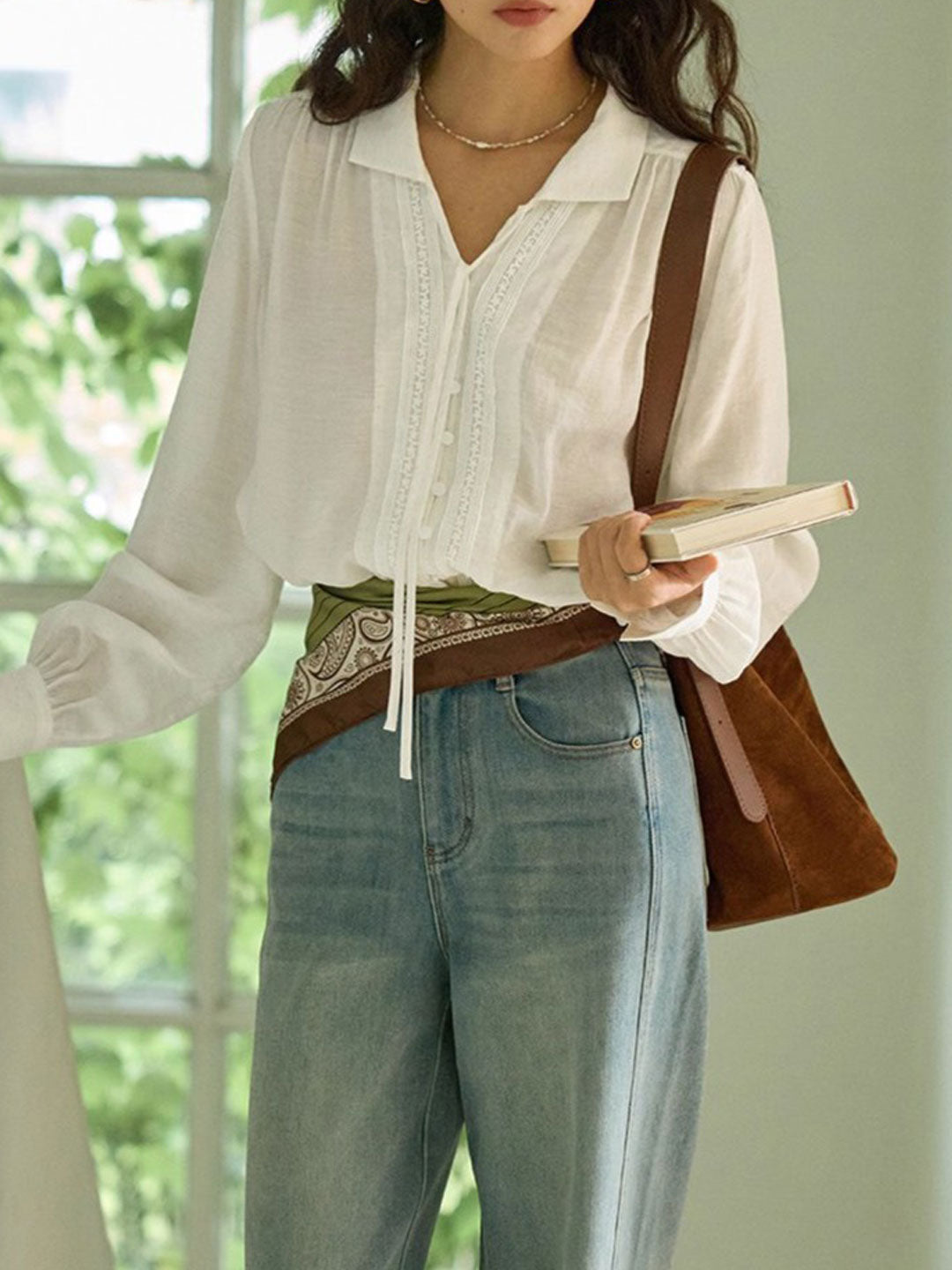 Zoe Vintage V-Neck Lace Shirt