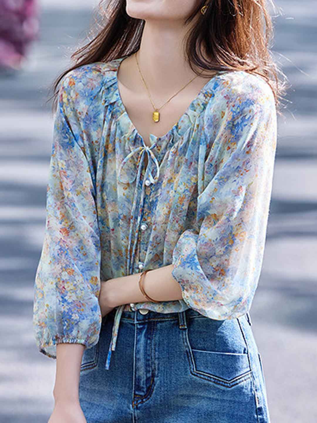 Kaitlyn Chic V-Neck Floral Chiffon Top