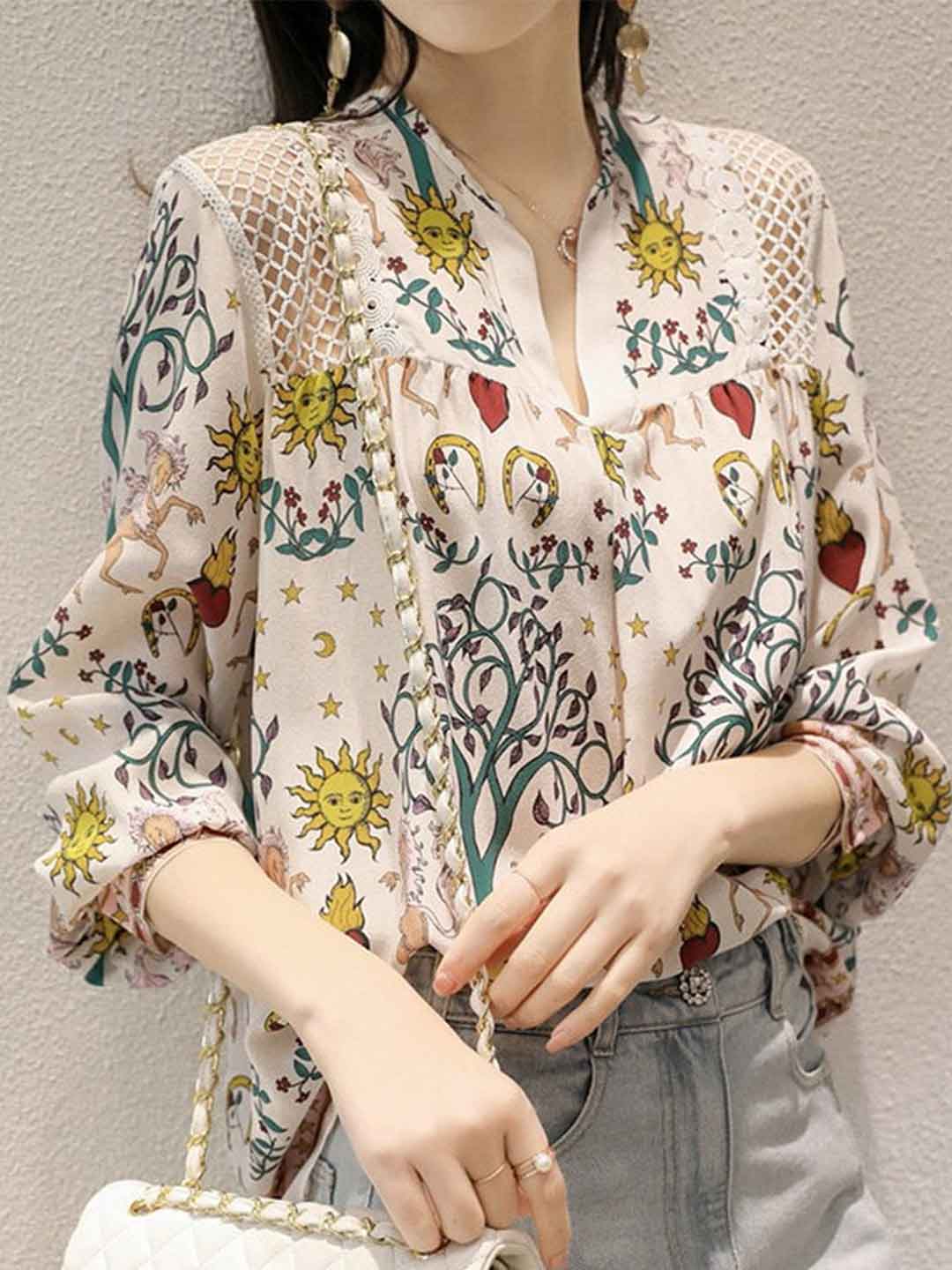 Kylie Loose V-Neck Printed Shirt