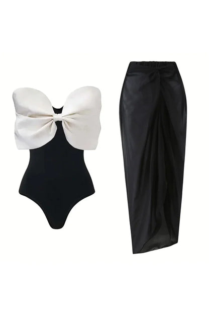 Traje de baño de una pieza con lazo blanco y negro