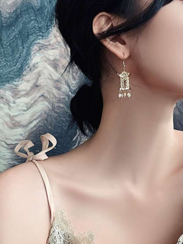 1pair Tower Decor Faux Pearl Tassel Drop Earrings for Women