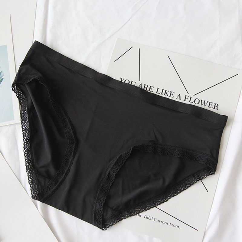 Solid Color Classic Medium-waited Women Casual Lace Bordering Underwear
