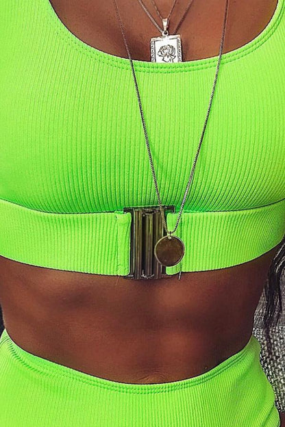 Conjunto de bikini sexy de nailon de dos piezas con parches sólidos para adultos.