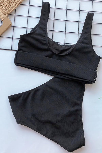 Conjunto de bikini sexy de nailon de dos piezas con parches sólidos para adultos.