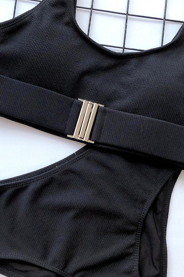 Conjunto de bikini sexy de nailon de dos piezas con parches sólidos para adultos.