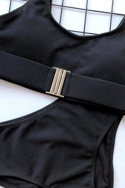 Conjunto de bikini sexy de nailon de dos piezas con parches sólidos para adultos.