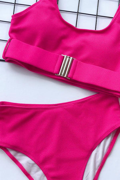 Conjunto de bikini sexy de nailon de dos piezas con parches sólidos para adultos.