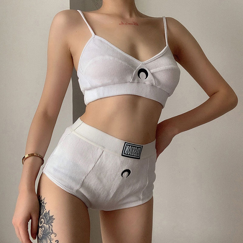 Conjunto de dos piezas con top de tirantes bordado y pantalones cortos casuales con estampado de letras de SL Fashion Moon