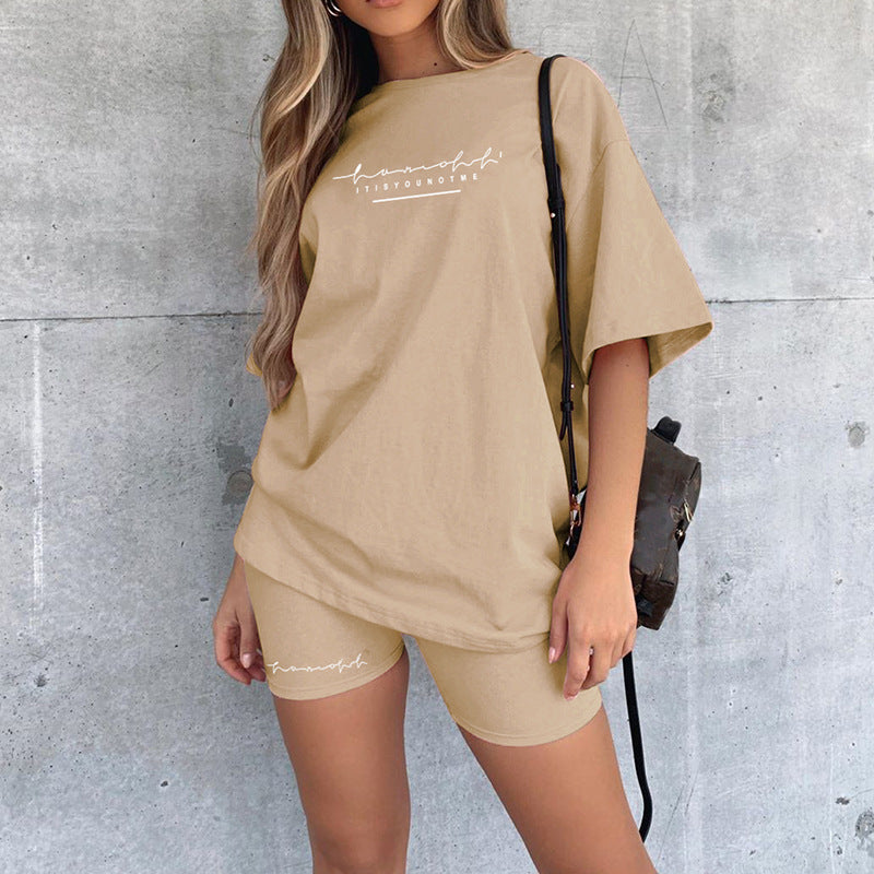 Conjunto de dos piezas de camiseta holgada de manga corta con estampado de letras y pantalones cortos ajustados para mujer de SL