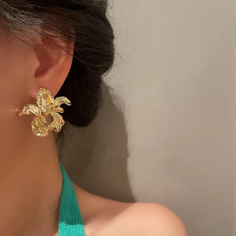 New Irregular Flower Women Unique Design Exaggerated Gold Hollow Metal Earring