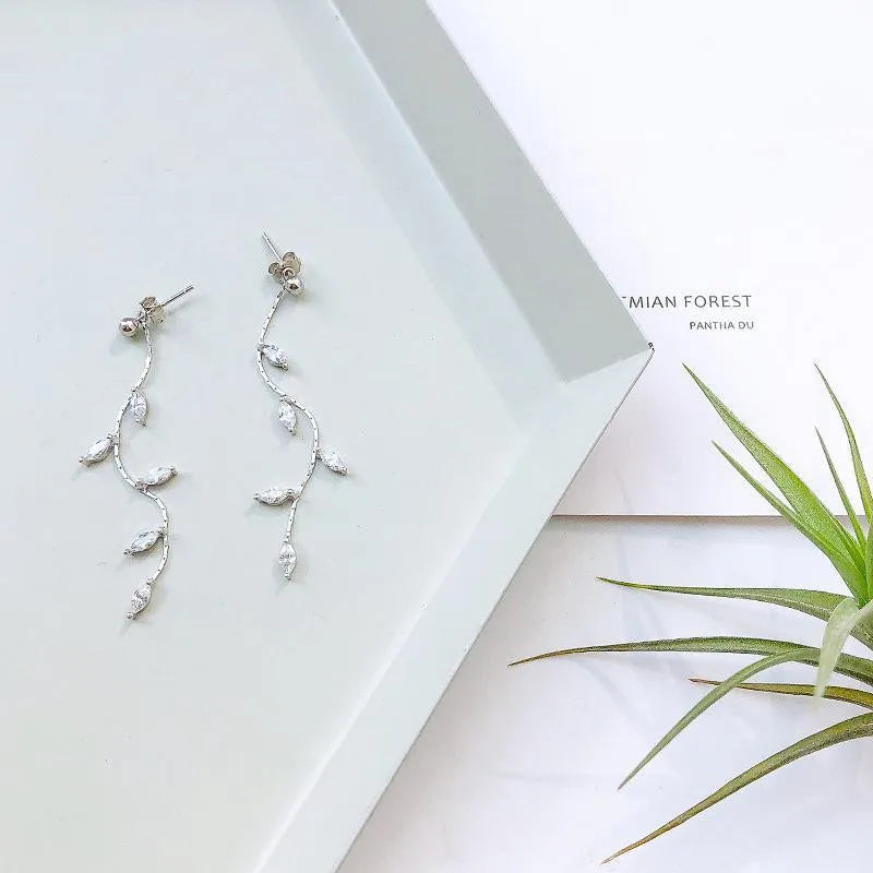Silver Needle Willow Leaf Women Fashion Temperament Simple Long Tassel Earrings Gift Earring