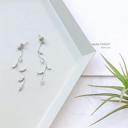 Silver Needle Willow Leaf Women Fashion Temperament Simple Long Tassel Earrings Gift Earring