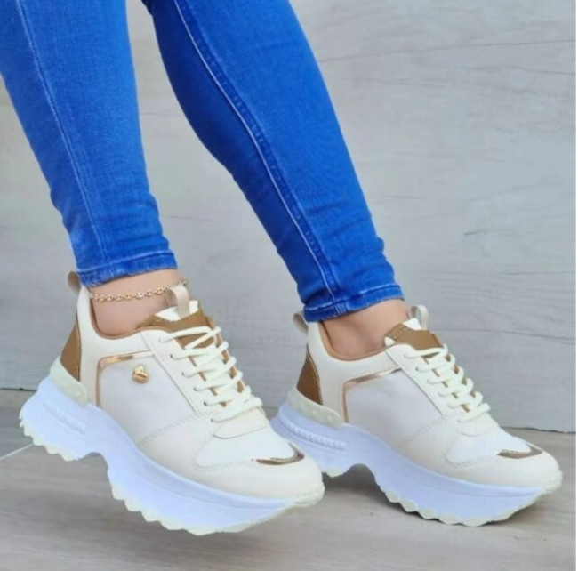 Zapatillas clásicas altas con cordones para mujer con detalle de corazón dorado | Ideales para el día a día
