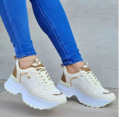 Zapatillas clásicas altas con cordones para mujer con detalle de corazón dorado | Ideales para el día a día