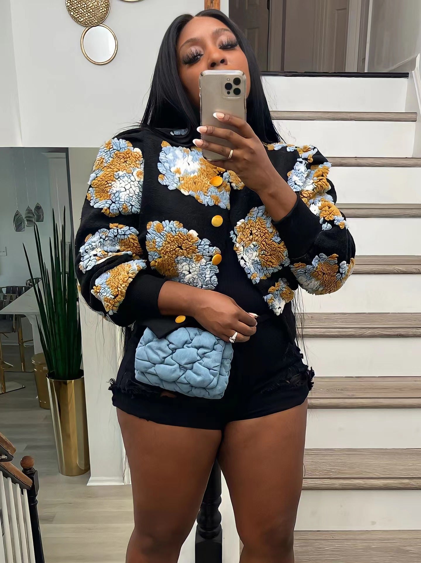 Chaqueta informal de manga larga con botones y diseño floral para mujer
